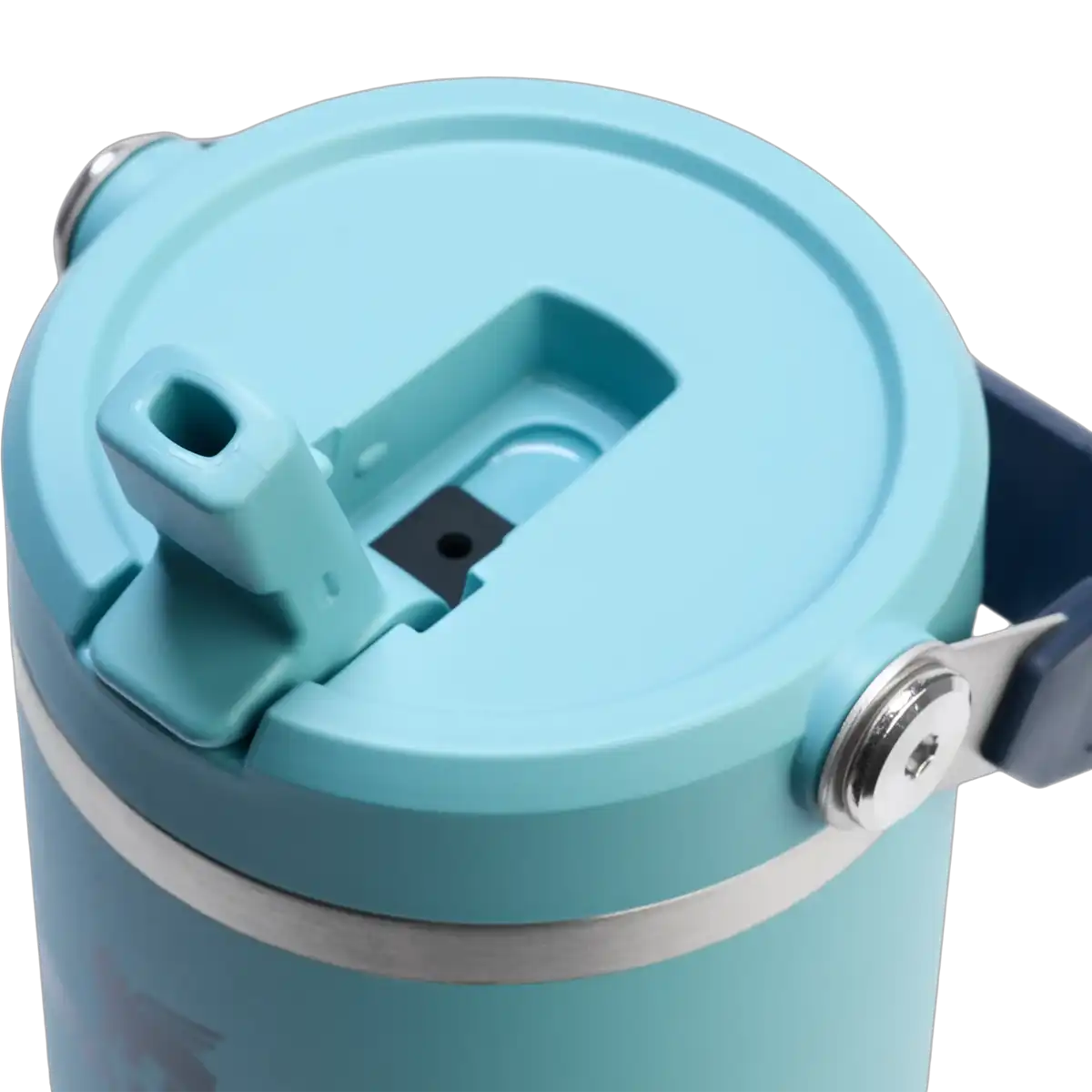 The IceFlow Flip Straw 2.0 Tumbler 30 oz