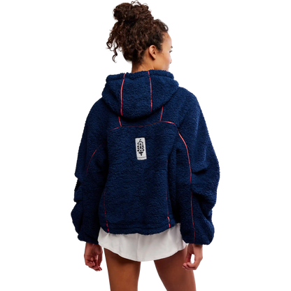 Women's Free Flow Fleece